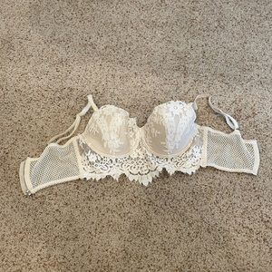 Victoria's Secret White Lace Bra